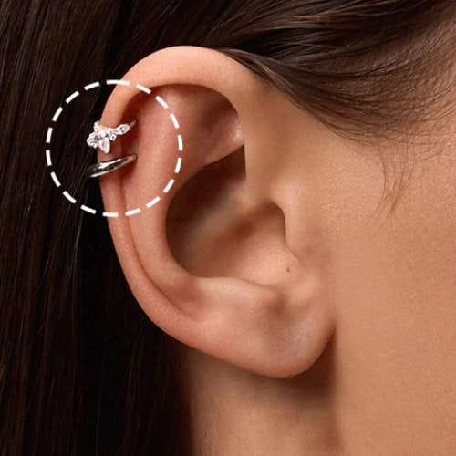 Piercing oreille helix